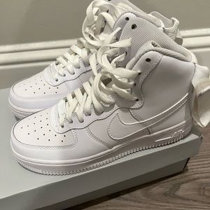 White high top Air Force 1’s